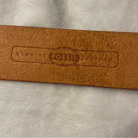 Fossil Women's Leather Rhinestone
Buckle Belt Size M - Picture 5 of 15